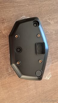 Kryt na budiky aprilia tuono RS660. - 2