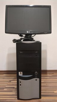 Top PC | Windows 10 | Ram 8gb |SSD 240gb | WIFI 6 + monitor - 2