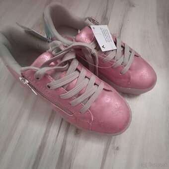 Nové tenisky veľ 34 - 2