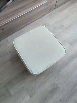 Predam kreslo s taburetkou - 2