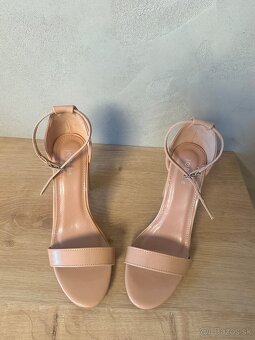 bezove sandalky (38) - 2