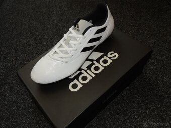 Predám nové, nikdy nepoužité kopačky zn. Adidas veľkosť 44,5 - 2