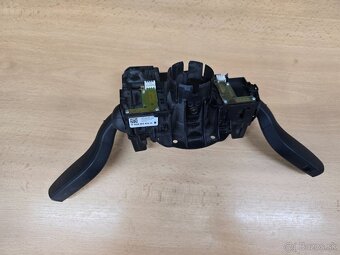 Páčky pod volantom Audi A6 A8 A5 A4 4G8953502M - 2