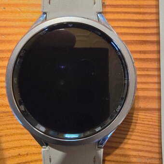 SAMSUNG Galaxy Watch 6 Classic (47 mm) LTE strieborná - 2