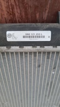 Predám chladič vody 5N0121253L - 2