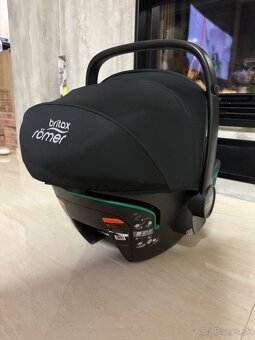 Britax Baby Safe i-Sense vajíčko/detská sedačka + isofix - 2