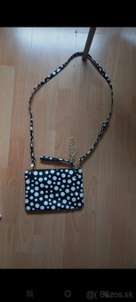 Kabelka GUESS - 2