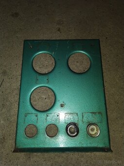 Predám unikátne plechy z kabíny rušňa 754 052 - 2