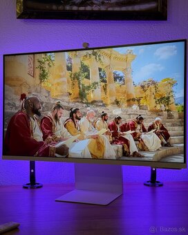 Samsung Smart Monitor M8 - 2