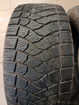 Predám zimné 225/45 R17 - 2