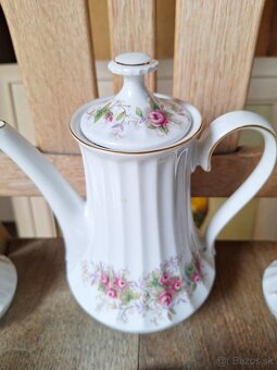 Cajova porcelanova suprava - 2