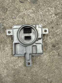 Riadiaca jednotka xenon - 2