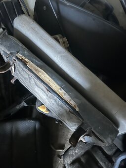 Zadná lavica Suzuki samuraj - 2