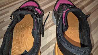 Bežecké topánky Nike WMNS ODYSSEY REACT 2 SHIELD - 2