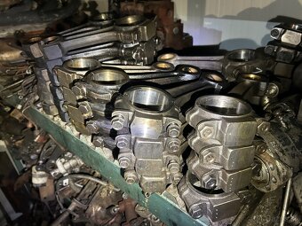 Predám ojnice do motora Zetor major crystal - 2