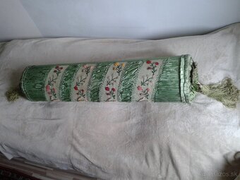Predám starožitný dekoratívny valec. - 2