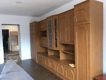 Obývacia stena v zachovalom stave - 2