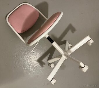 Predám 2ks detské stoličky otočné Ikea Örfjäll - 2