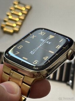 Zlaté Apple Watch series 7 ako nové - 2