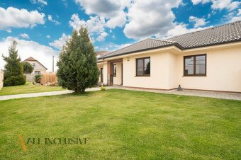ALL INCLUSIVE | NA PREDAJ ÚTULNÝ RODINNÝ DOM S JAZEROM, HORN - 2