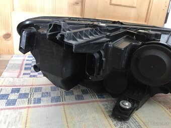 Predám ľavé predné LED svetlo VW Passat B8 (3G1 941 035 P) - 2