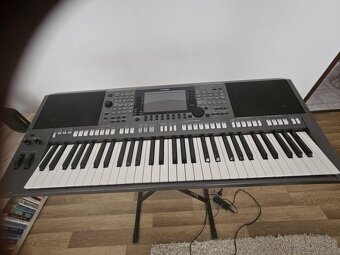 Yamaha psr 770 - 2