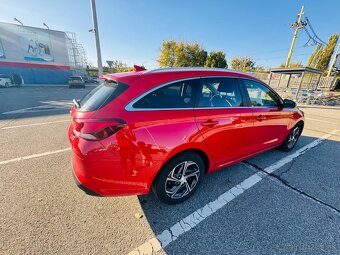 Predam Hyundai i30CW koni mild hybrid 117kw - 2