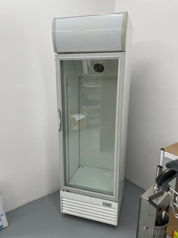 Presklenná chladnička - 2