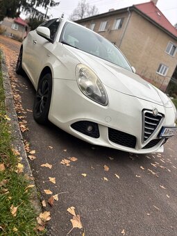 Alfa Romeo Giulietta - 2