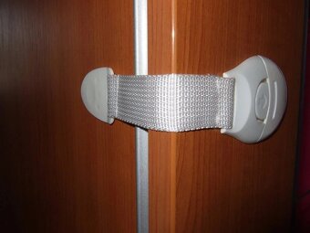 25 ks nove detske bezpečnostné poistky na nabytok - 2