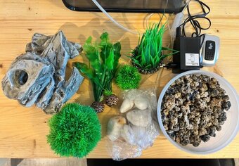 Predám akvárium - 2