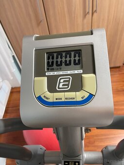 Eliptický trenažér + fit lopta zadarmo - 2