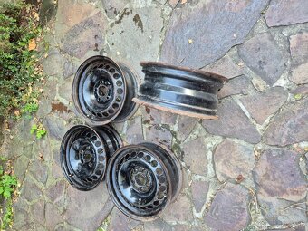 Mercedes-Benz Plechové disky - 2