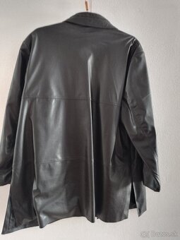 Dámska koženková bunda. - 2