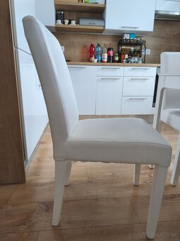 Jedálenské stoličky - 2
