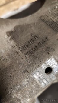 Držiak prevodovky 8K0399263 AT - 2