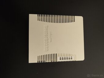 MikroTik RouterBoard RB951Ui-2HnD – Spoľahlivý výkon - 2