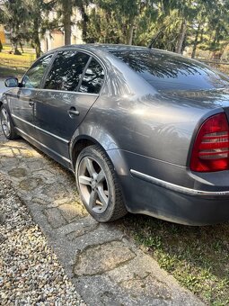 Škoda Superb 1.9tdi 96kw automat - 2