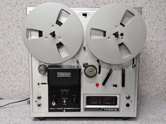 AKAI 1720W / REEL TO REEL / FOUR TRACK STEREOPHONIC - 2