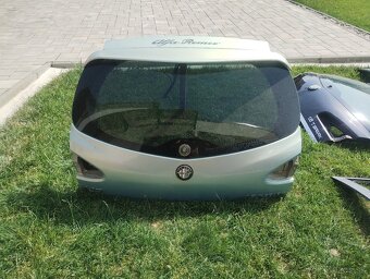 Alfa Romeo 147 kapota,dvere,naraznik - 2