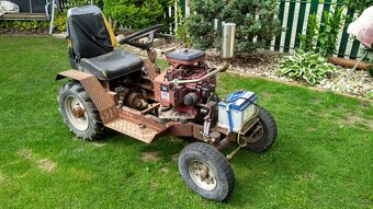 Malotraktor domacej vyroby-18 Koni. - 2