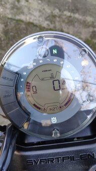 Husqvarna Svartpilen 401 - 0 km - Nová Moto - 2