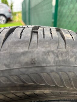 215/60 R17 celoročne - 2