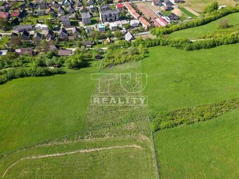 Stavebný pozemok- Dolný Lieskov- 4770 m2 - 2