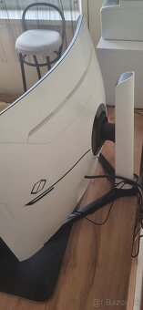 Samsung odyssey neo g8 32 monitor. - 2