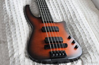 Predám novú 5-strunovú basgitaru NS Design NXT5a Radius - 2