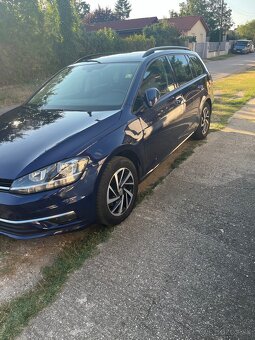 Volkswagen Golf - 2