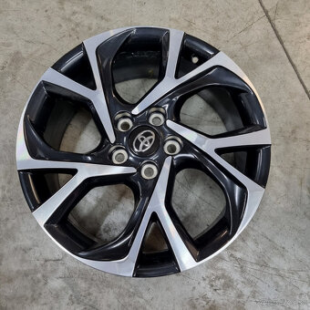 Hliníkové Toyota disky 5x114,3 R18 7J ET50 - 2