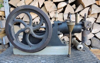 Benzínový motor Plynový motor Štvortaktný motor Motor - 2