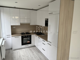 NOVINKA NOVOREKONŠTRUOVANÝ 3-izb. byt, Košice - Západ, - 2